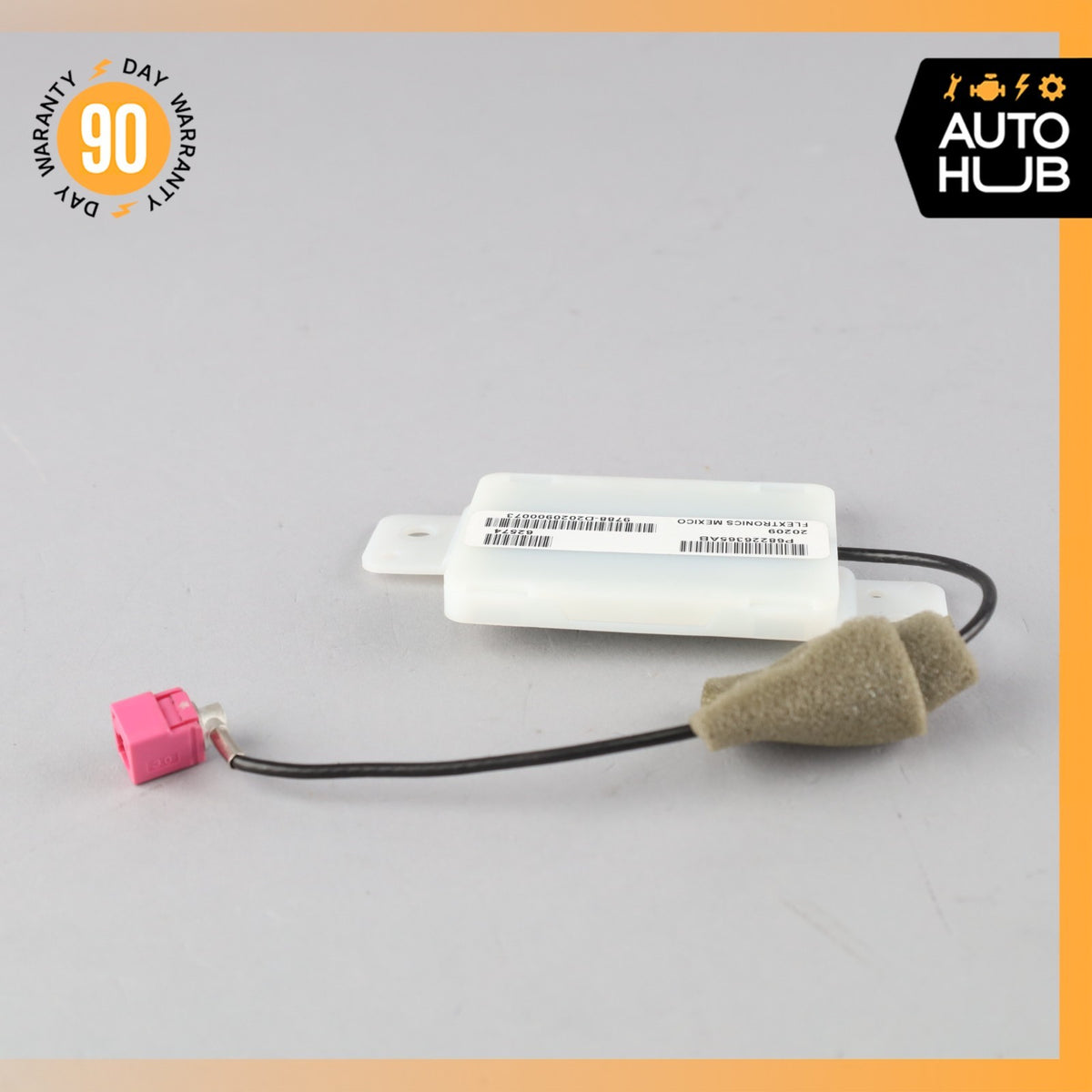 Maserati Levante M161 Keyless Go Entry Control Antenna Module Unit OEM - photo 3