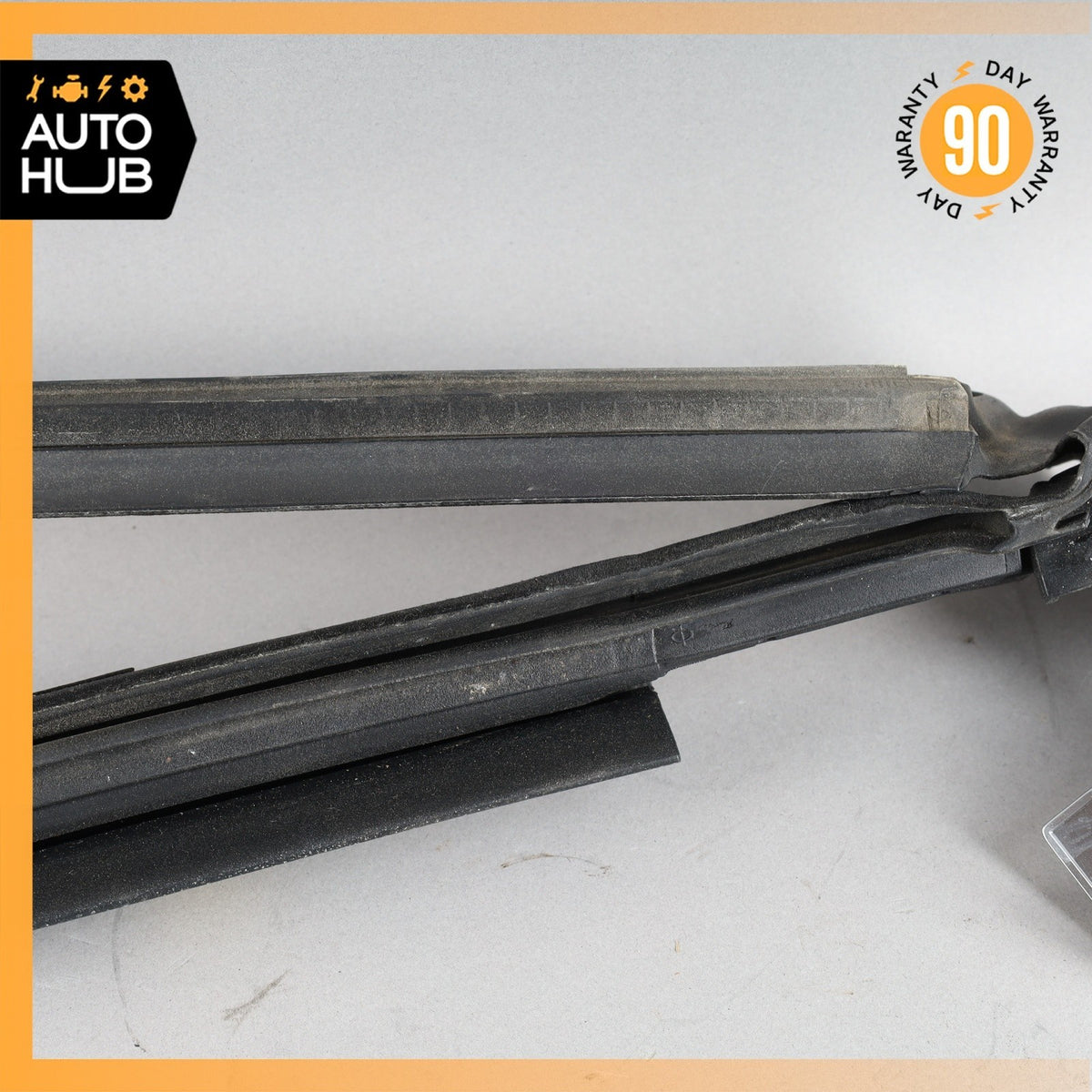 07-10 Bentley Continental GTC Speed Left Side Door Seal w/ Seat Belt Guide OEM - photo 9