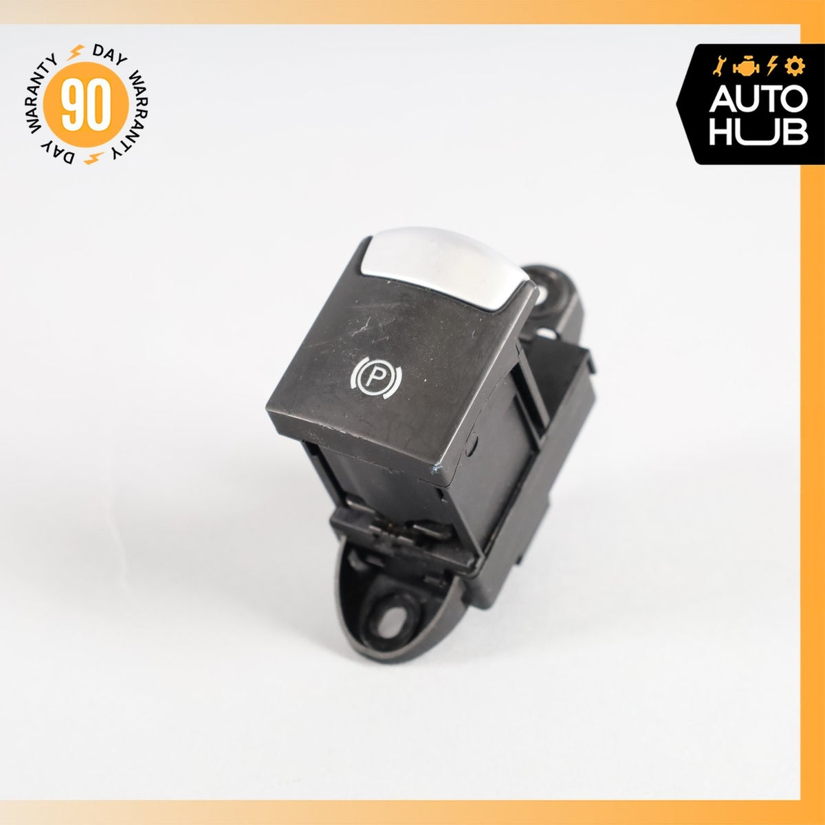 Maserati Ghibli M157 Electronic Parking Button Switch 6700207730 OEM - photo 1