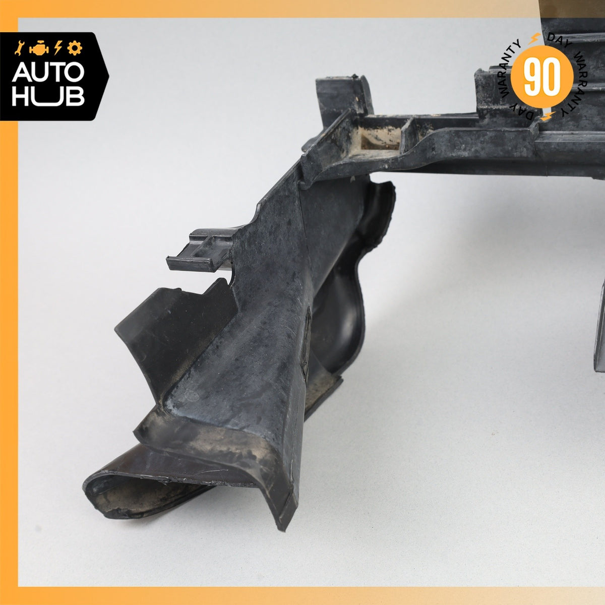 Mercedes W205 C300 Baffle Air Duct 2055050630 OEM - photo 17