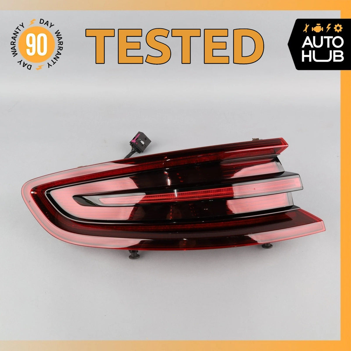 15-18 Porsche Macan 95B GTS Left Side Outer Tail Light Lamp 95B945095C OEM - photo 1