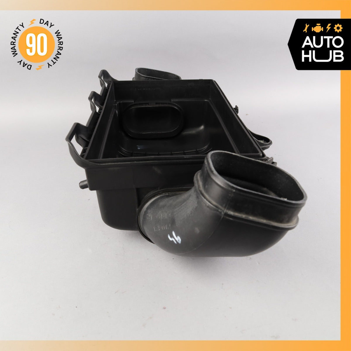 Maserati Quattroporte M139 Rear Air Intake Cleaner Filter Housing Box OEM 55k - photo 10