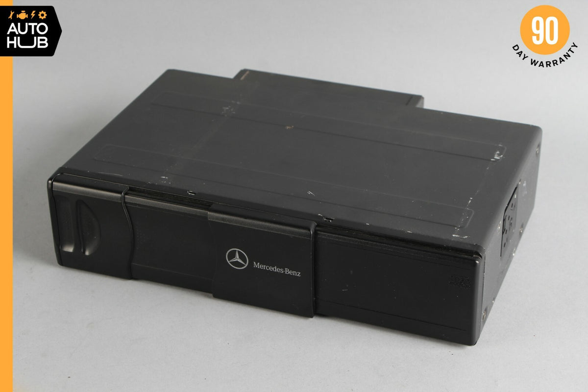 Mercedes W220 S430 SL600 S55 AMG CD Changer 6 Disk Player MC3330 2208274642 OEM - photo 1