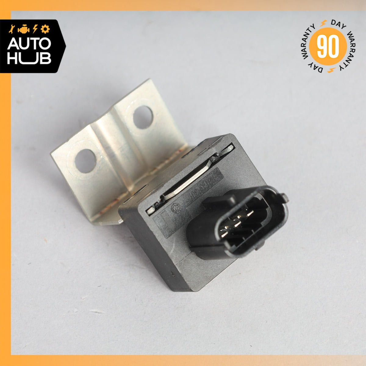 14-20 Maserati Levante S Ghibli Rear Acceleration Sensor Module Unit OEM 26k - photo 3