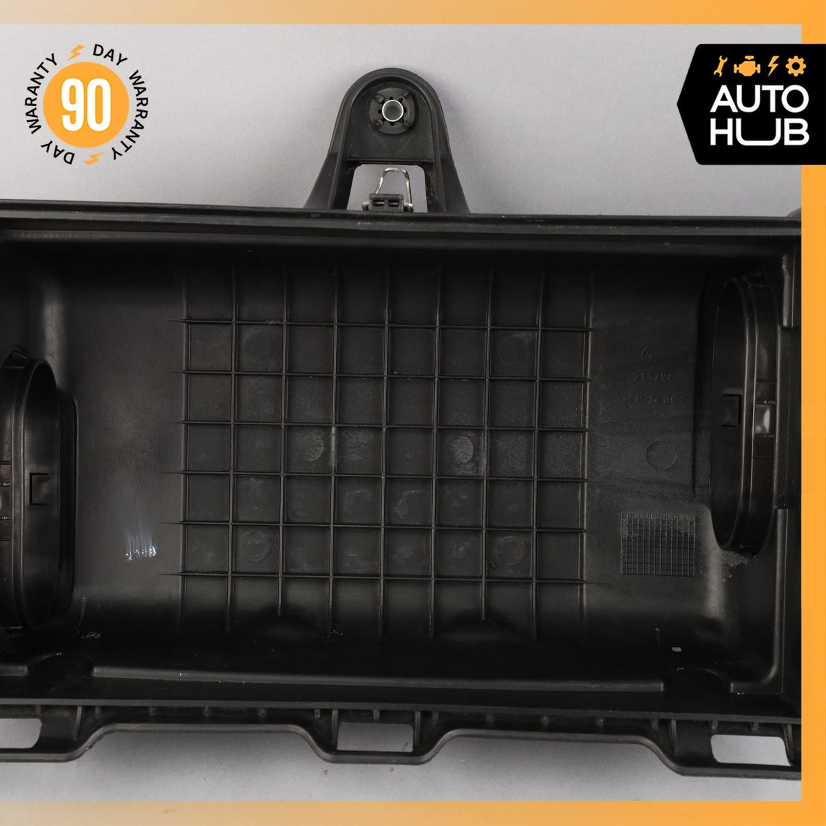 Maserati Quattroporte M139 Rear Air Intake Cleaner Filter Housing Box OEM 55k - photo 4