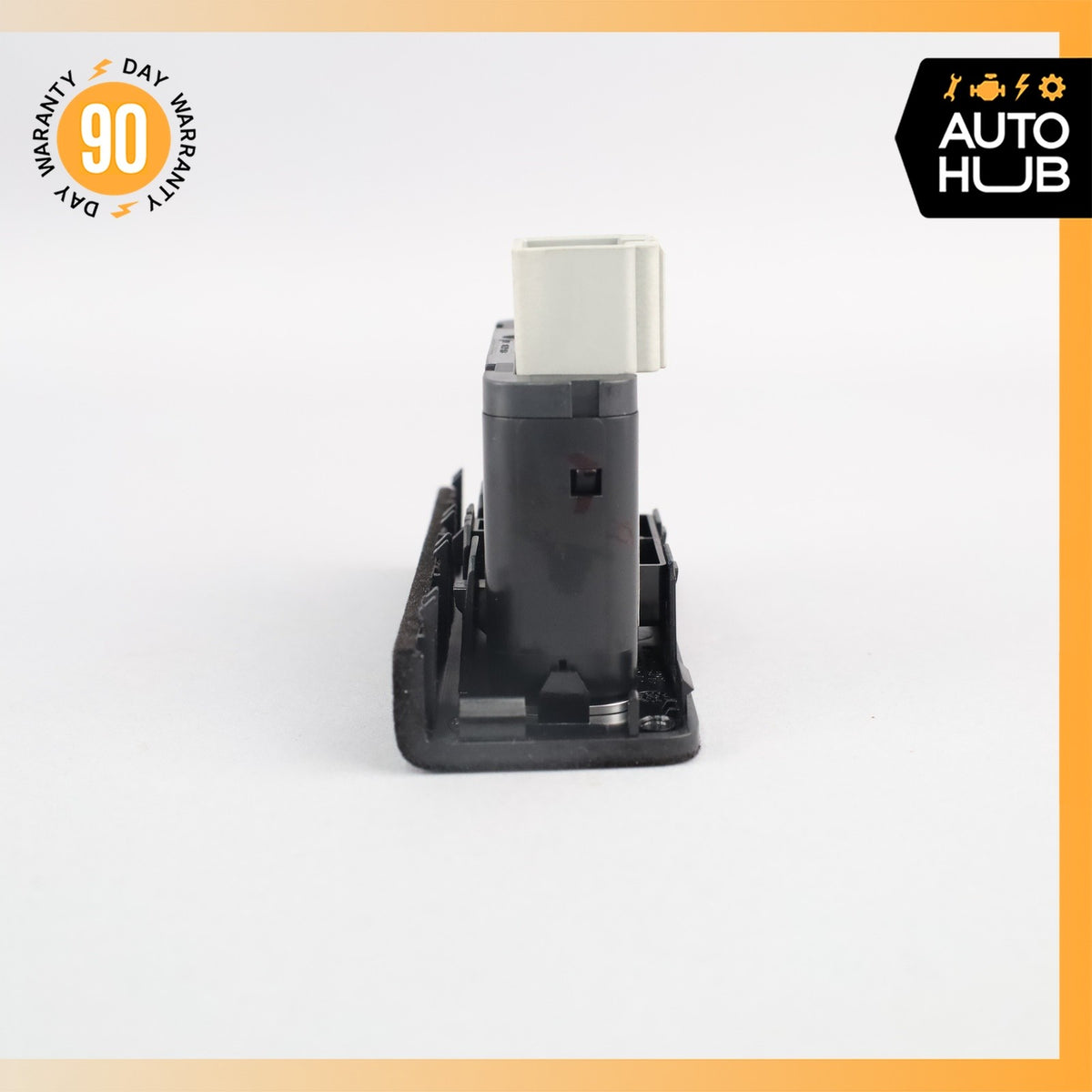 17-23 Alfa Romeo 949 Stelvio Center Console USB AUX Jack Adapter Socket OEM 50k - photo 9