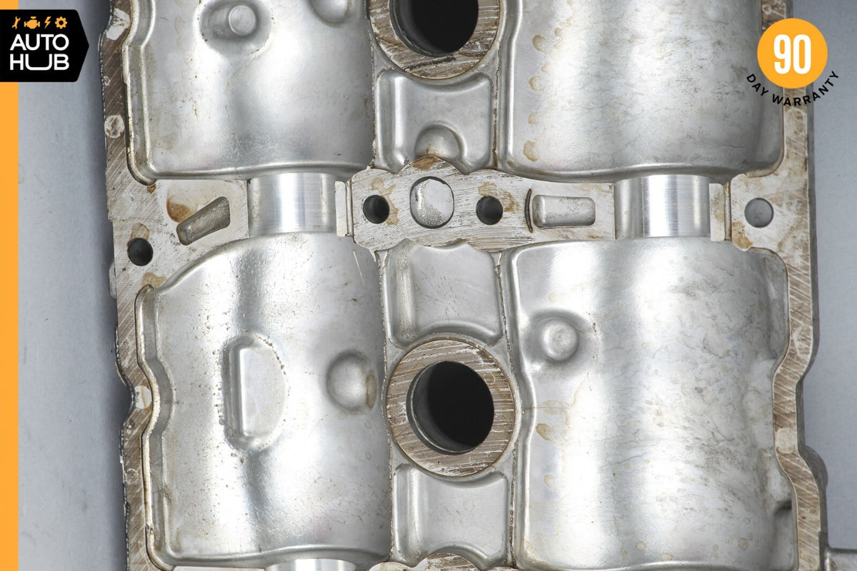 07-12 Mercedes W221 S550 CL550 Right Side Engine Cylinder Head Valve Cover OEM - photo 10