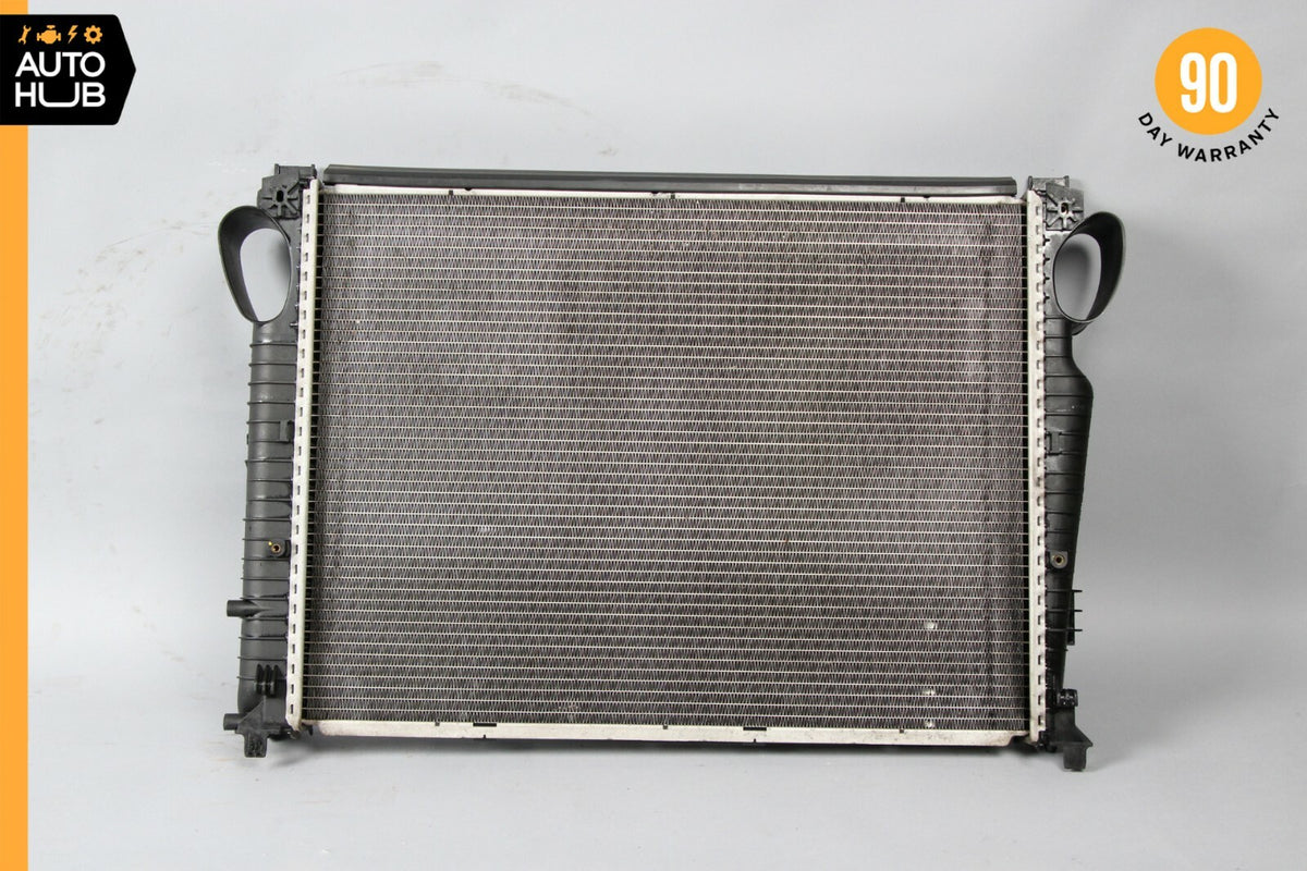 03-12 Mercedes R230 SL500 SL550 SL600 Engine Water Cooling Radiator OEM 68k - photo 1