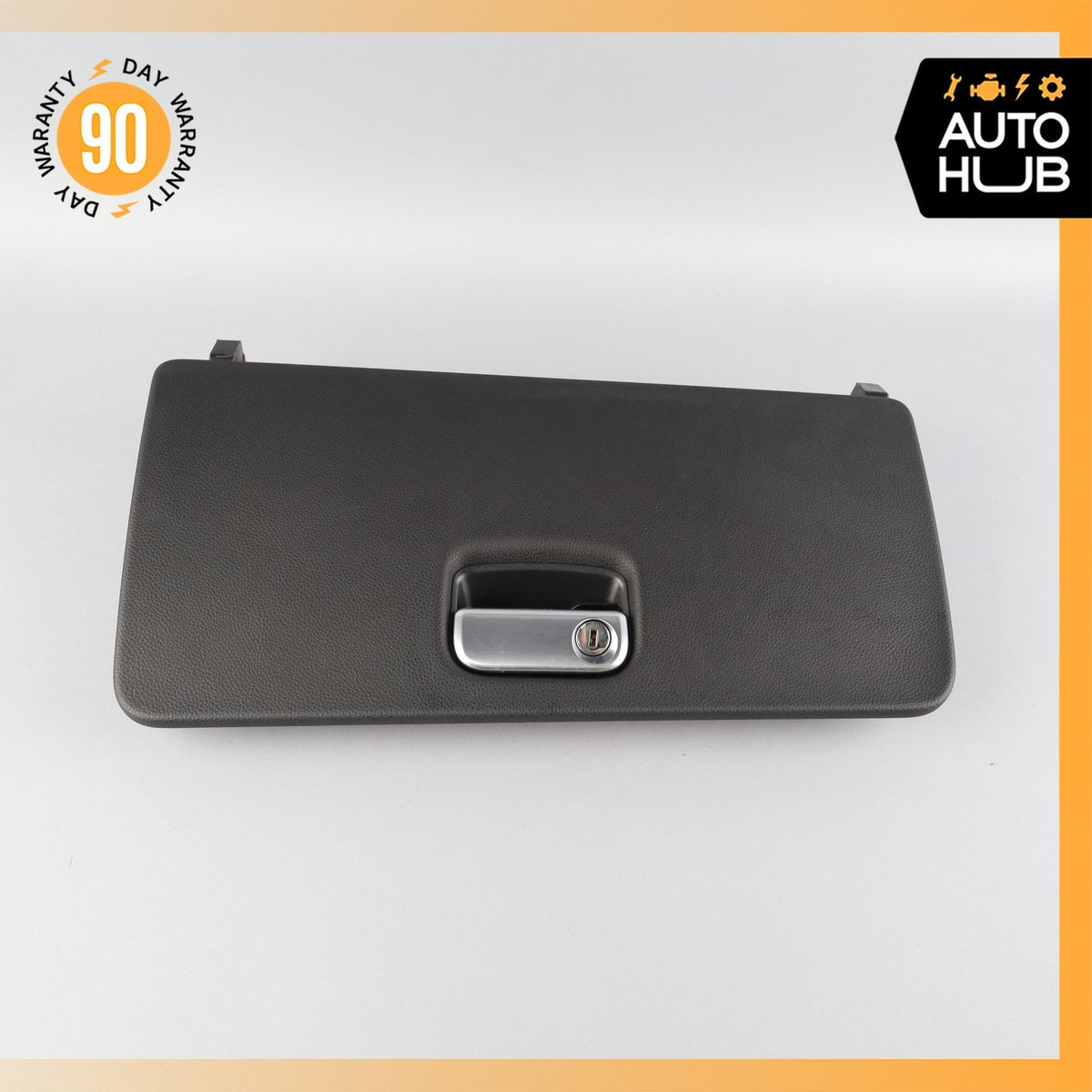 15-18 Porsche Macan 95B Dashboard Glovebox Glove Box Cover Black OEM 46k - photo 2