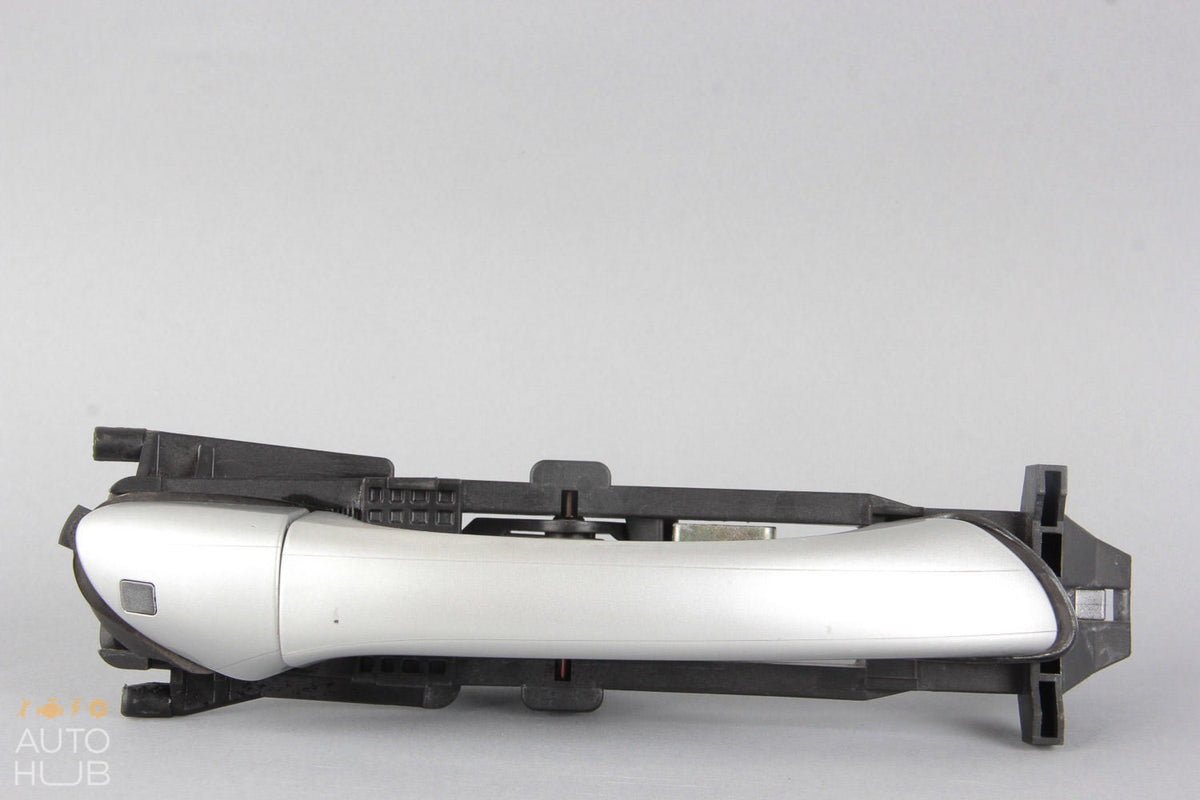 01-04 Mercedes W203 C230 C320 C350 Front Right Exterior Door Handle Silver OEM - photo 3
