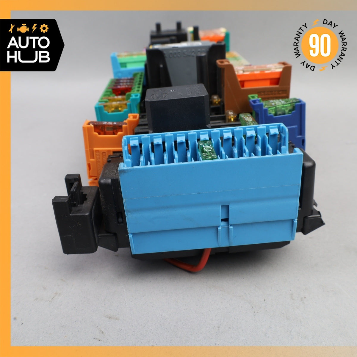 Mercedes W242 B250e Right Dashboard Relay Terminal Fusebox Fuse Box OEM - photo 10