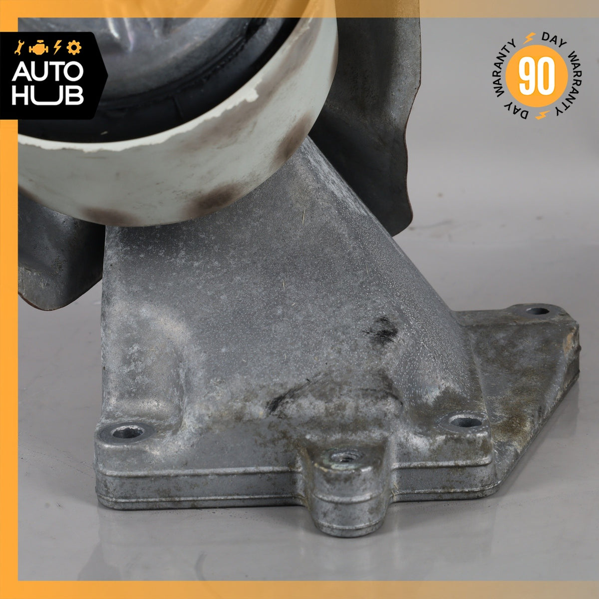06-09 Mercedes W211 E350 CLK350 Front Right Engine Mount 2112402717 OEM - photo 4