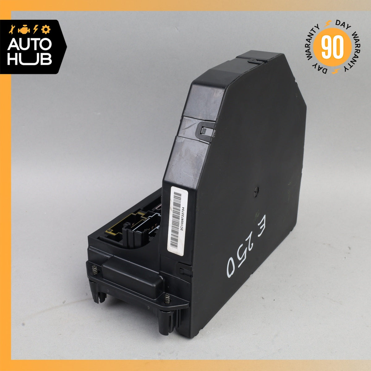 10-20 Mercedes W212 E250 CLS63 SLK250 Front SAM Module Relay Fuse Box OEM - photo 10