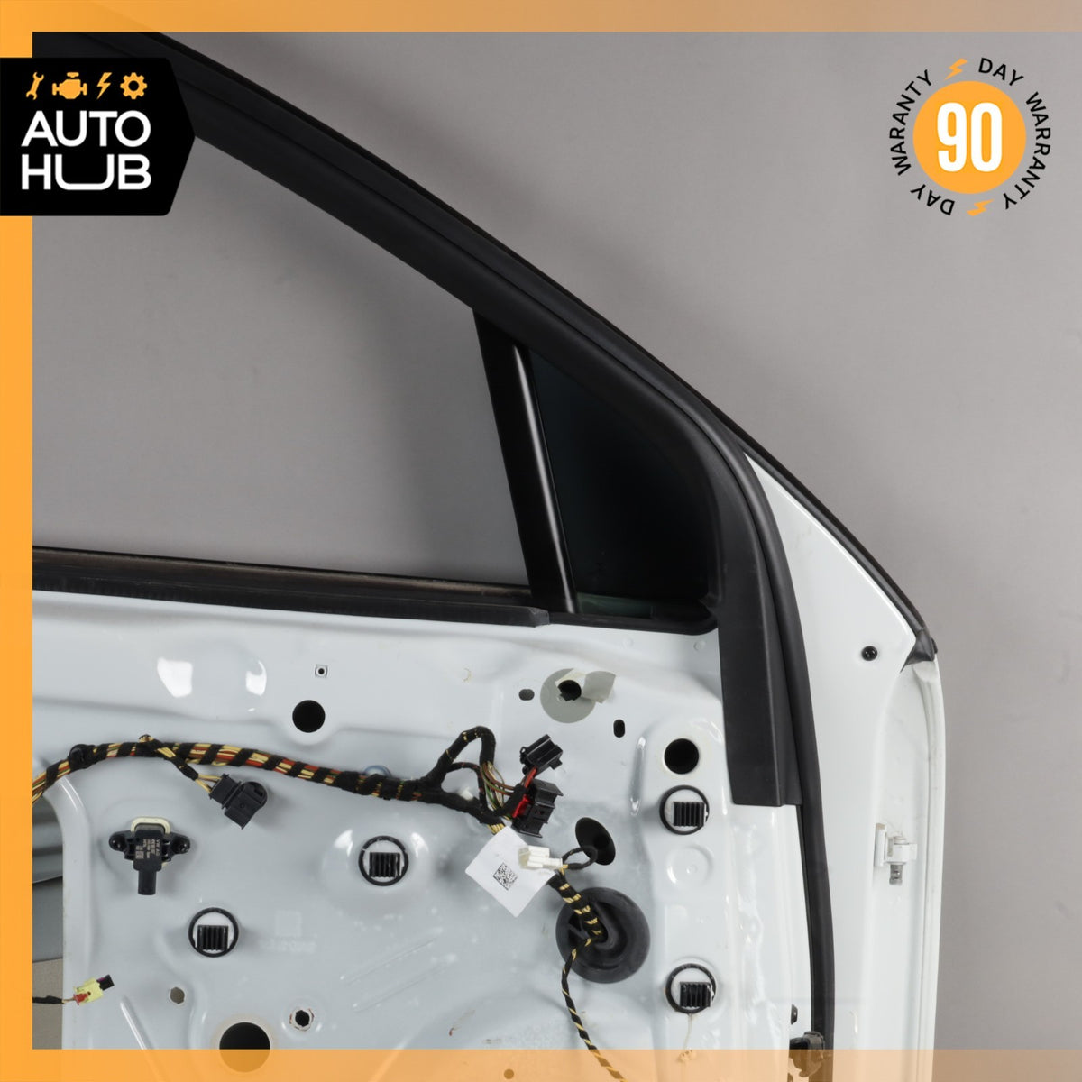 15-26 Porsche Macan 95B Front Left Door Shell Pure White 95B831021 OEM 88k - photo 15