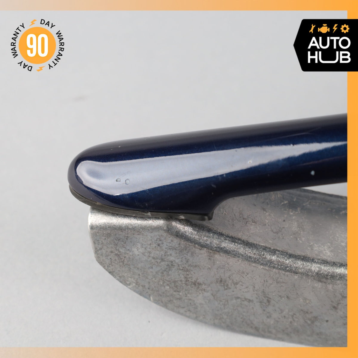08-19 Maserati GranTurismo S M145 Front Right Side Exterior Door Handle OEM - photo 7