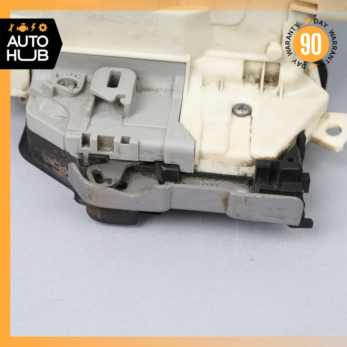 11-18 Porsche Cayenne 958 Front Right PassengerSide Door Lock Latch Actuator OEM - photo 2