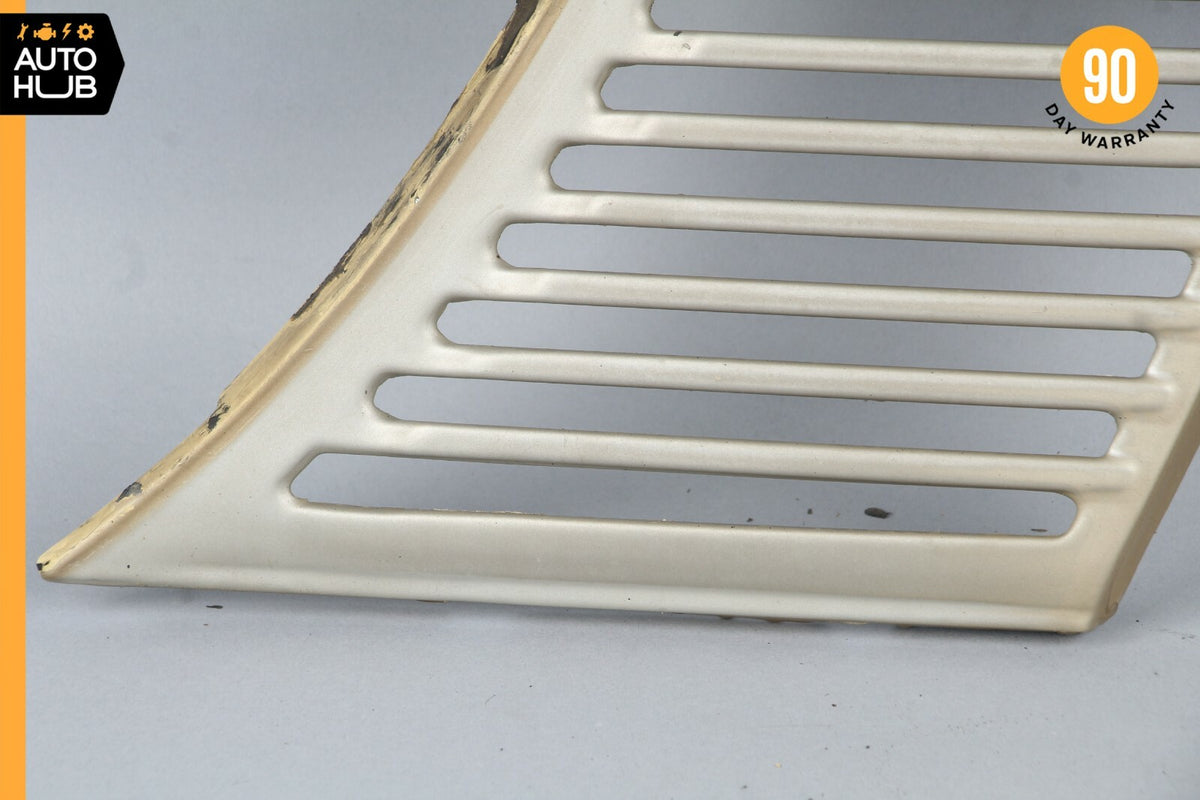 72-89 Mercedes R107 450SL 380SLC Front Right Passenger Side Hood Vent Grill OEM - photo 4