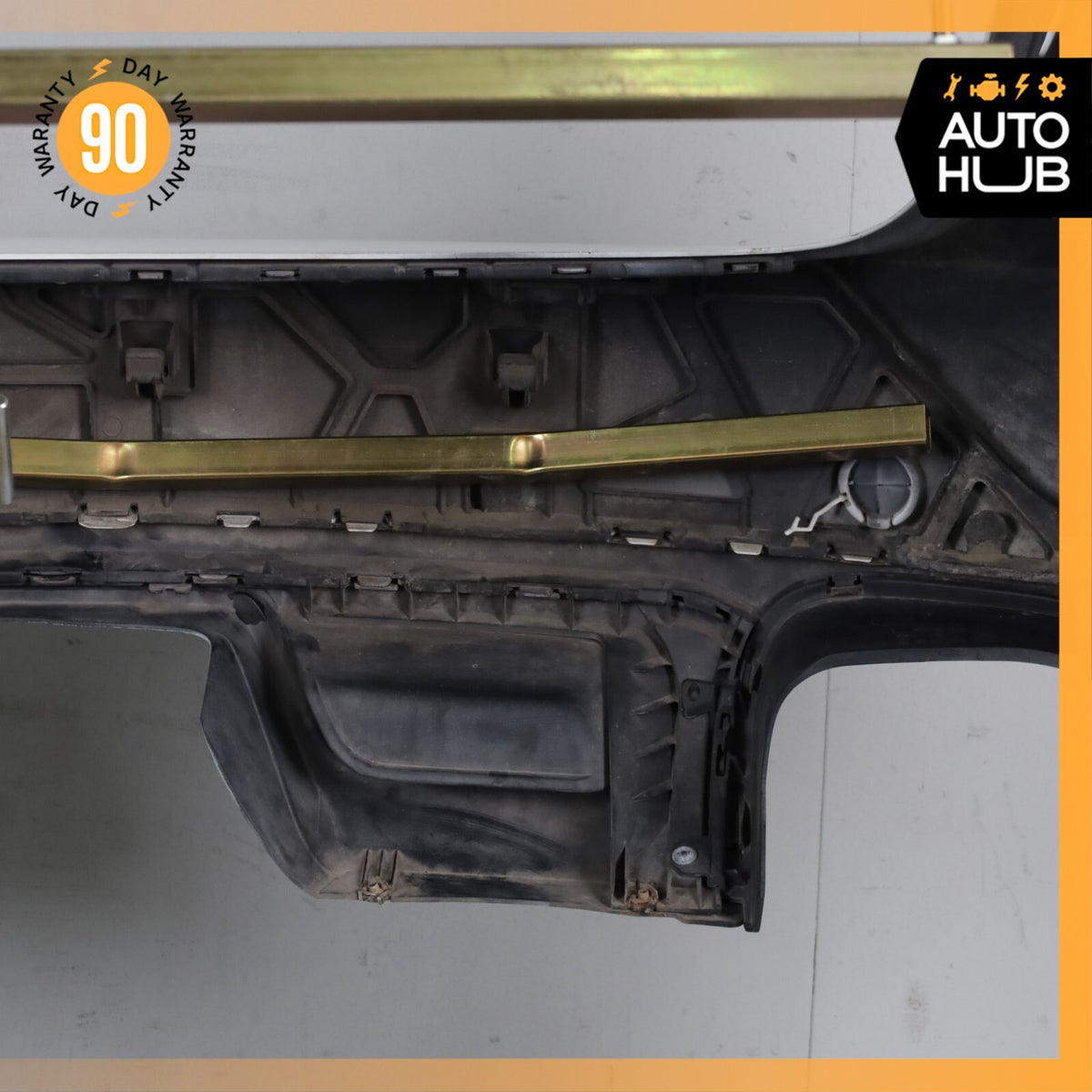 11-14 Porsche Cayenne 958 Rear Bumper Cover Assembly White OEM - photo 17