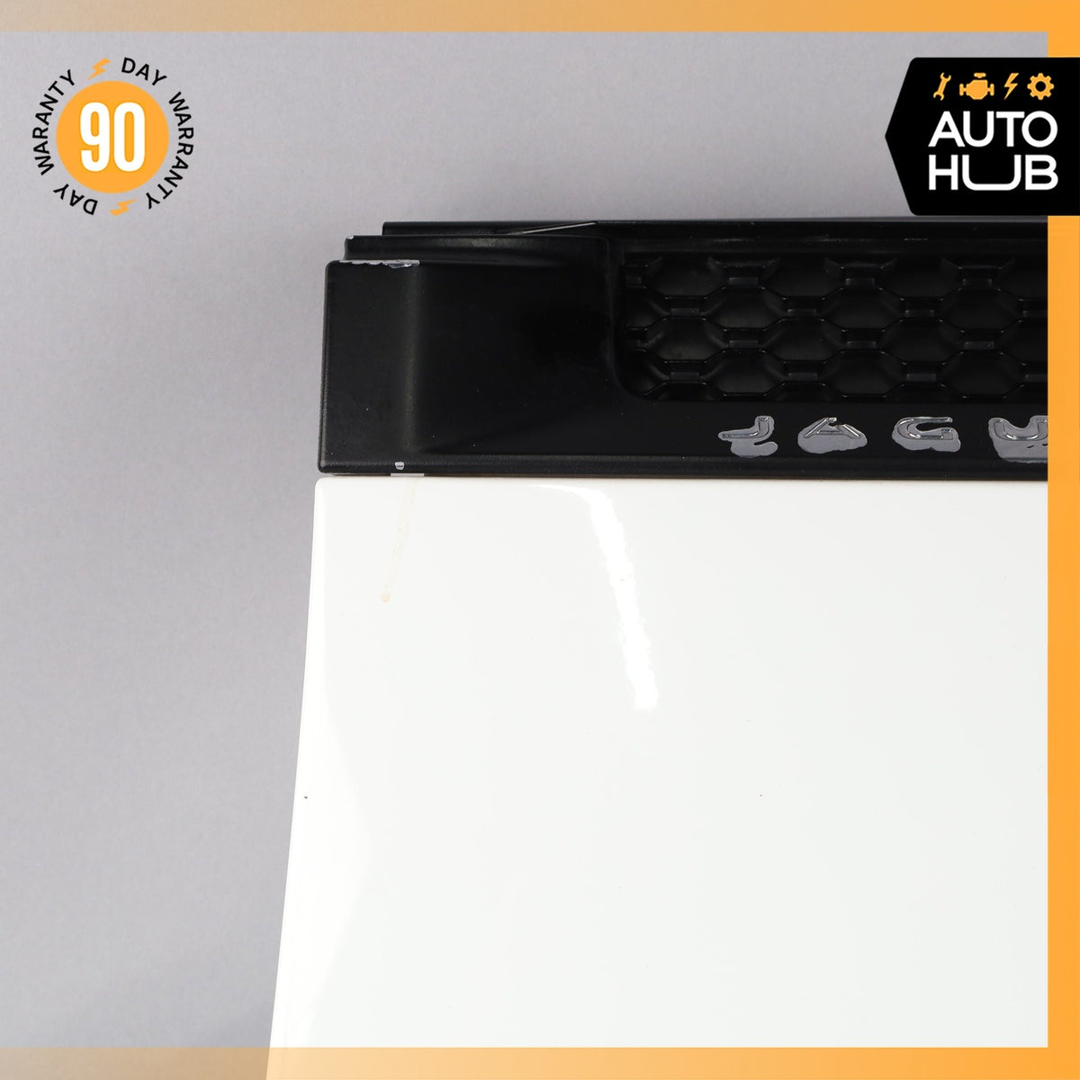 14-24 Jaguar X152 F-Type Front Right Side Fender Wing Panel White C2P22219 OEM - photo 2