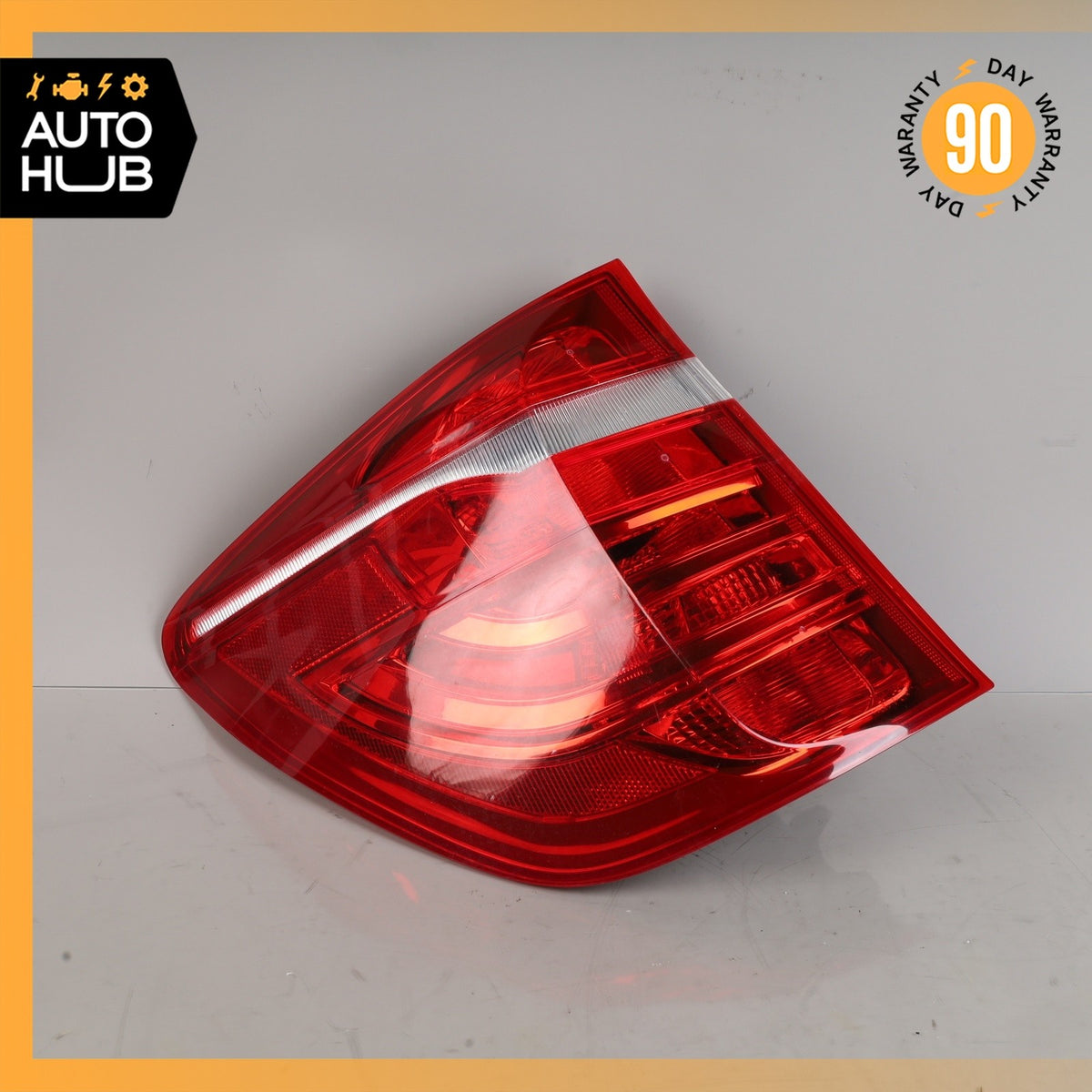11-17 BMW F25 X3 Rear Left Outer Tail Light Taillight Lamp 63217220239 OEM - photo 2