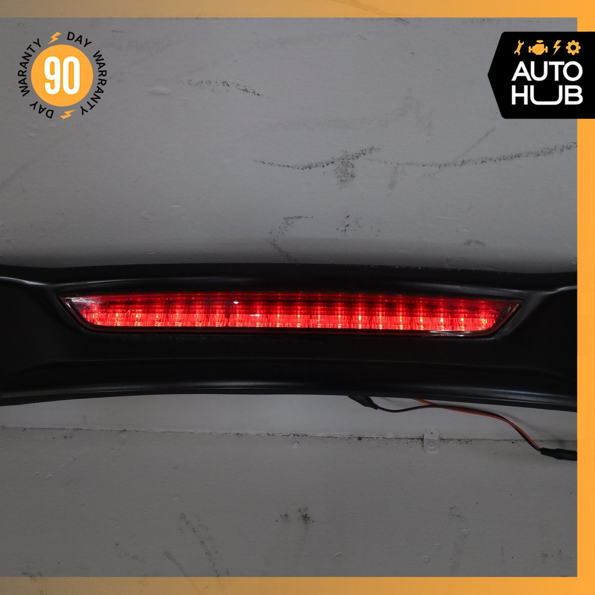 2011 Porsche Cayenne 958 S Trunk Lid Molding Trim Spoiler Wing OEM - photo 4