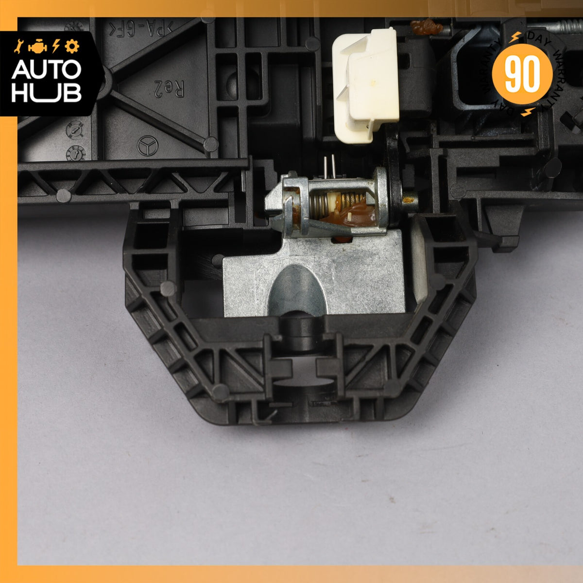 08-11 Mercedes W204 C300 Right Side Exterior Door Handle Front or Rear OEM 75k - photo 9