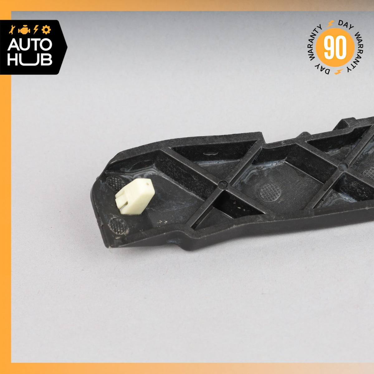Porsche Cayenne 958 Hybrid S Rear Right Passenger Side Bumper Cover Bracket OEM - photo 9