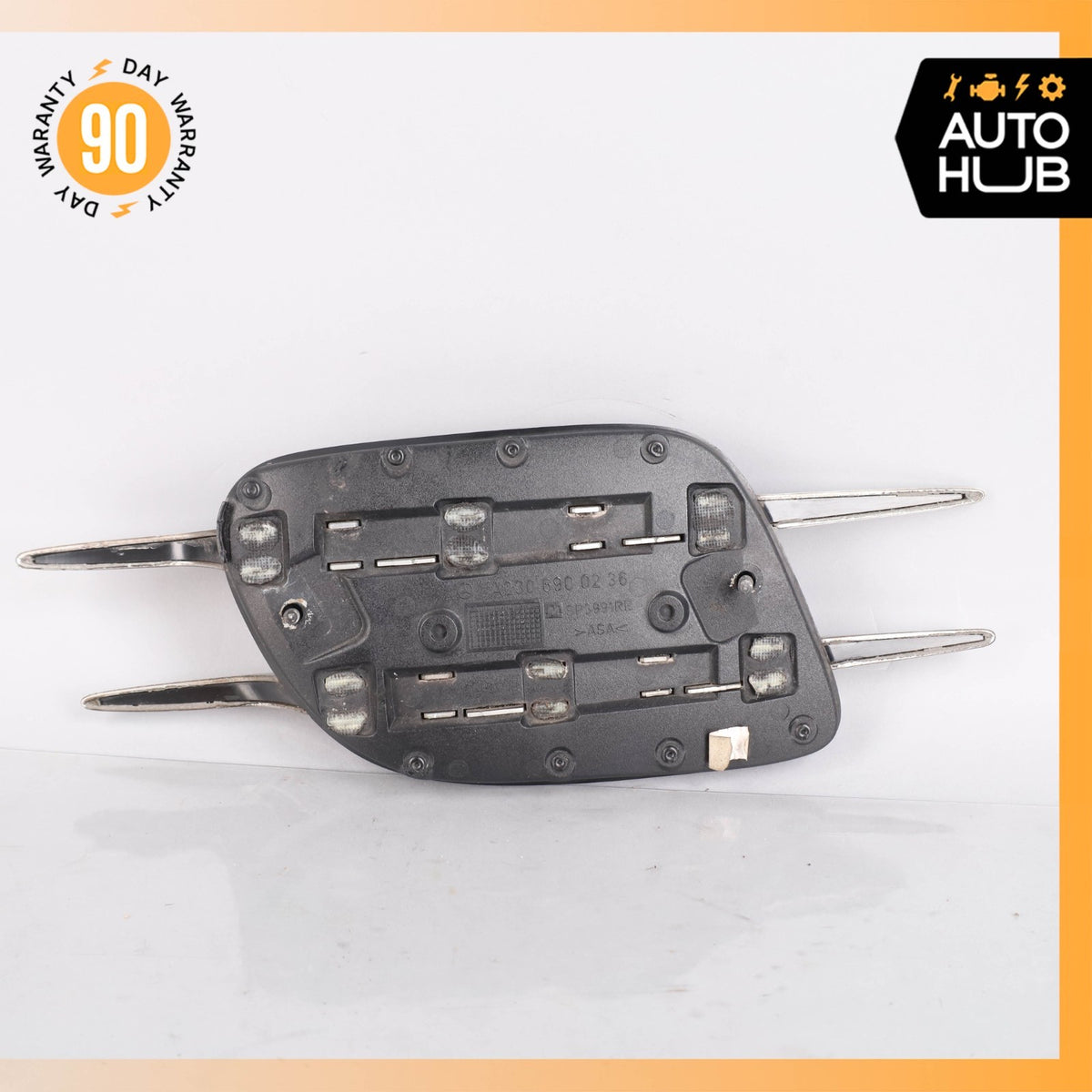 03-08 Mercedes R230 SL55 AMG SL500 SL550 Fender Grill Grille Vent Right Side OEM - photo 4