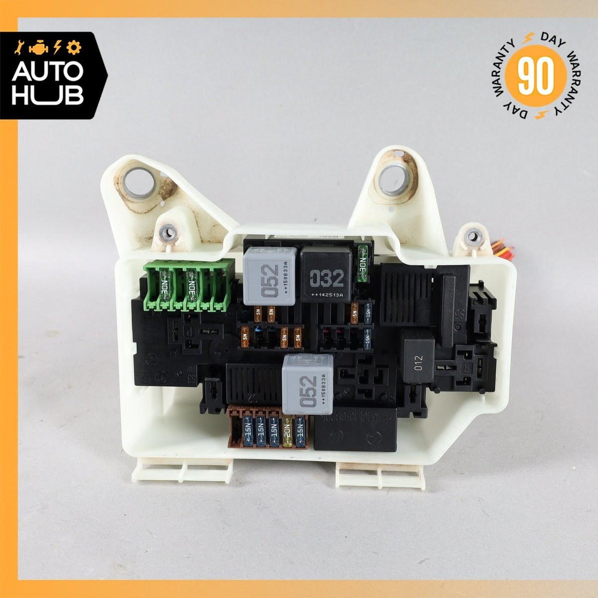15-21 Mercedes W205 C300 C63 AMG Front Engine Fuse Relay Box Housing OEM - photo 11