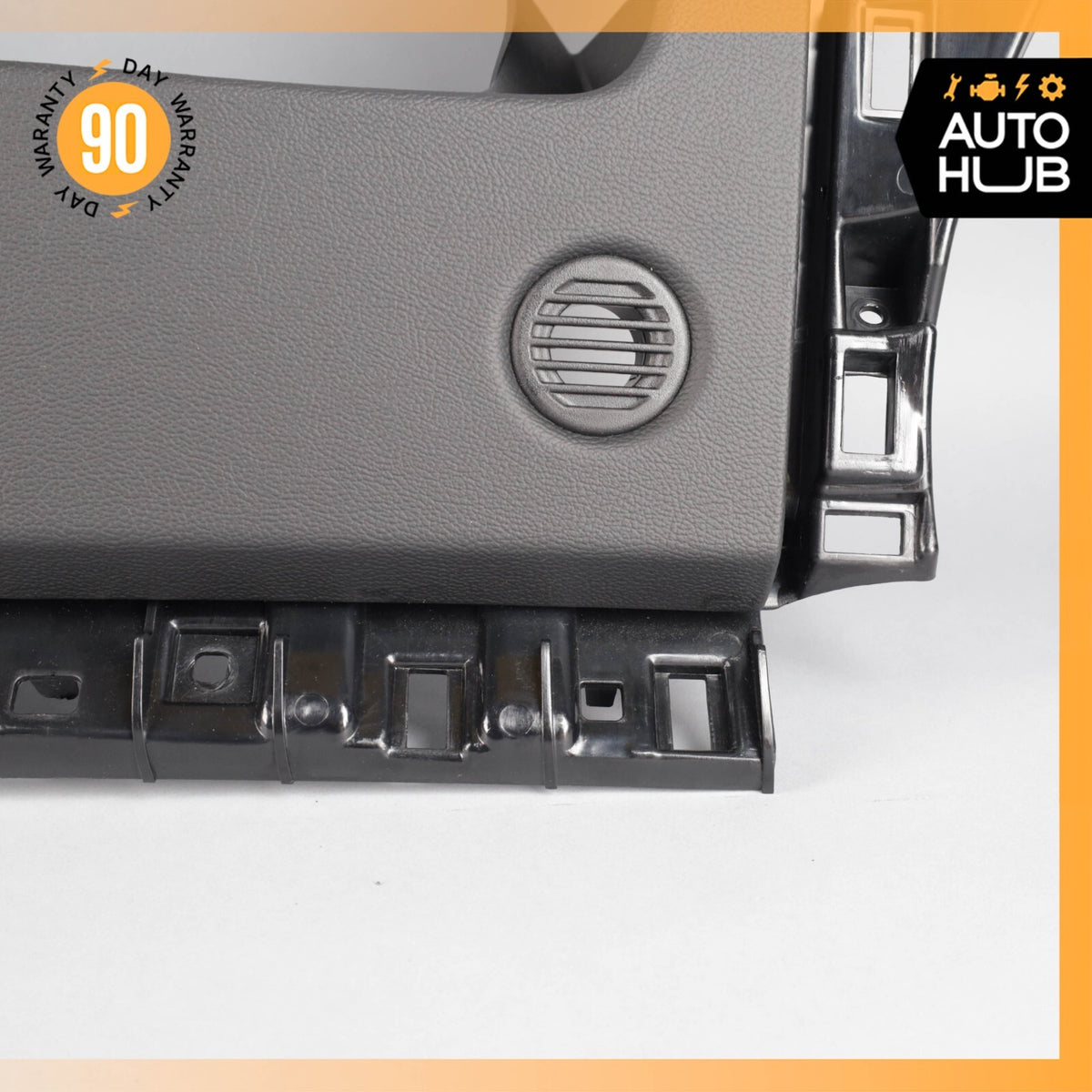 17-20 Maserati Levante M161 Dashboard Dash Left Under Seat Knee Panel OEM 73k - photo 6