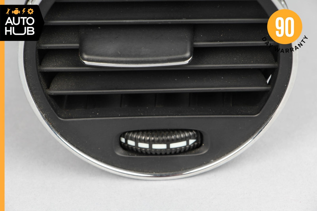 Mercedes W219 CLS500 CLS55 AMG Right Side Dashboard Dash Board Air Vent OEM - photo 3