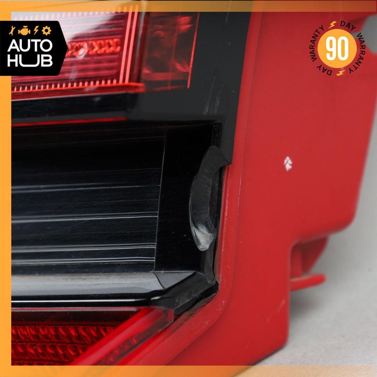 15-18 Porsche Macan 95B Rear Right Passenger Side Inner Tail Light Lamp OEM 70k - photo 9