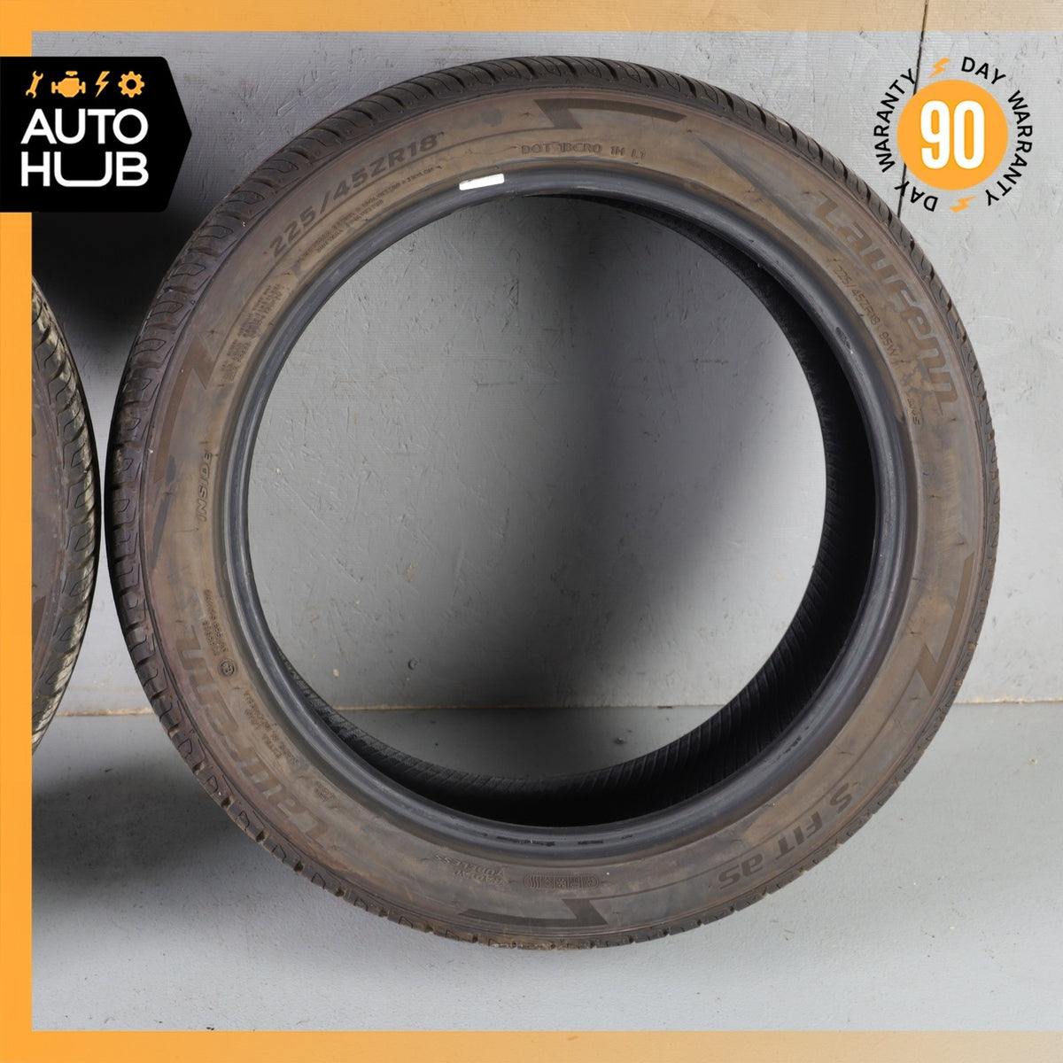 225/45ZR18 Laufenn S Fit AS LH01 225 45 18' 95W XL 9/32" Set of 2 Tires - photo 2