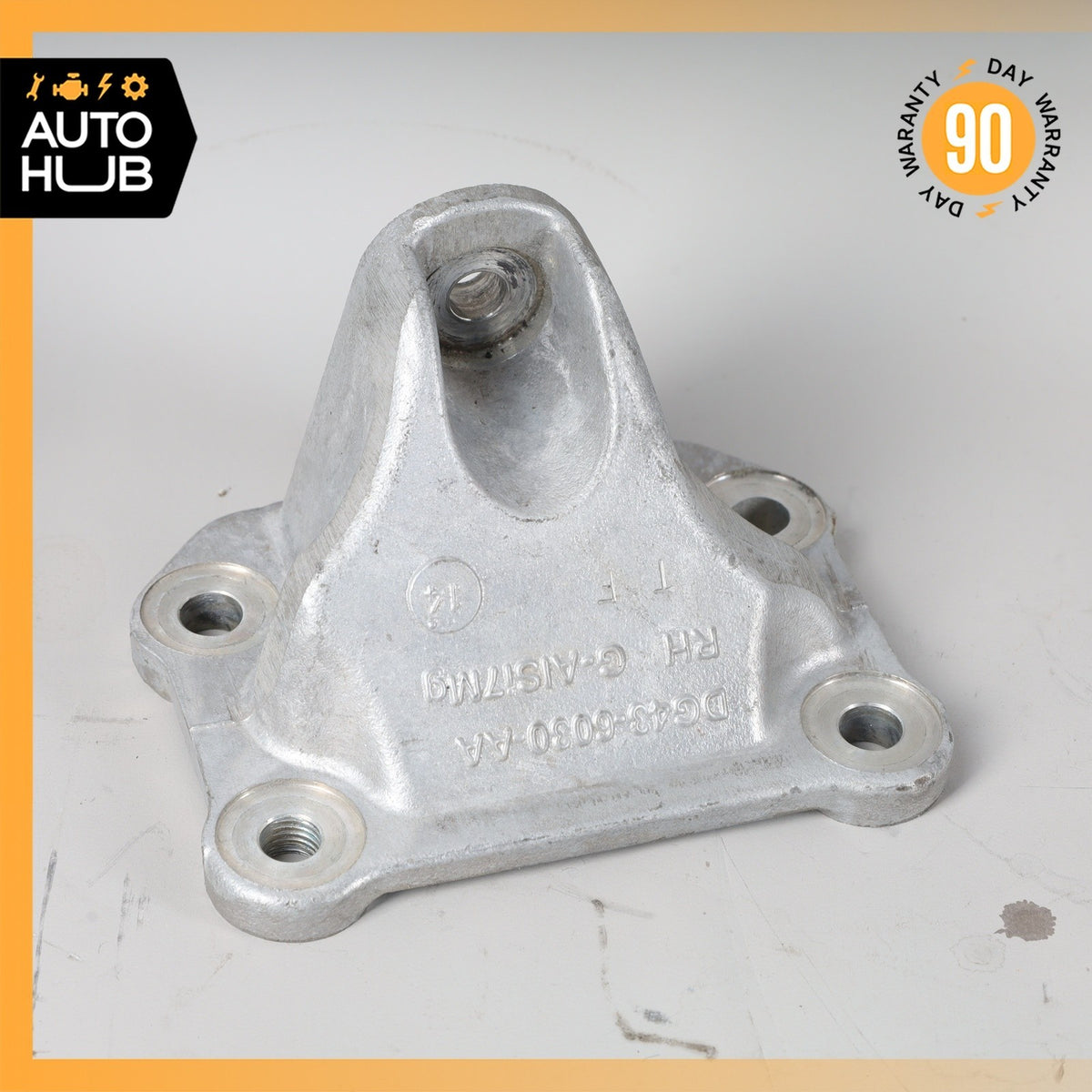 Aston Martin DB9 Engine Motor Left & Right Mount Bracket Set DG436031AA OEM - photo 3