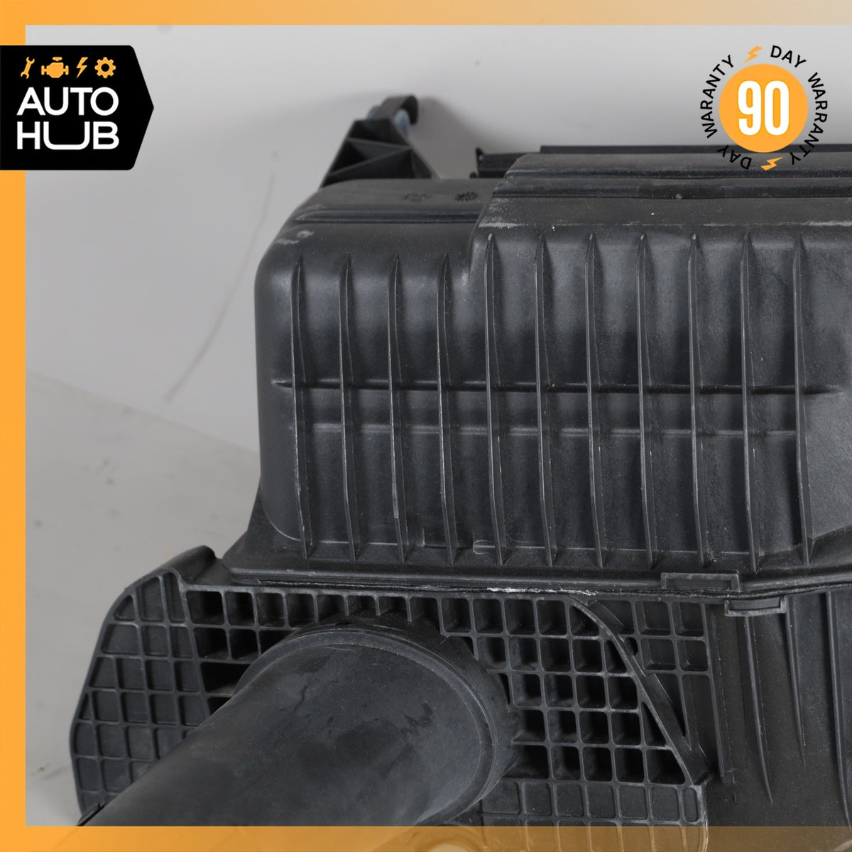Porsche Boxster 986 Engine Air Intake Filter Cleaner Box 99611002106 OEM - photo 3