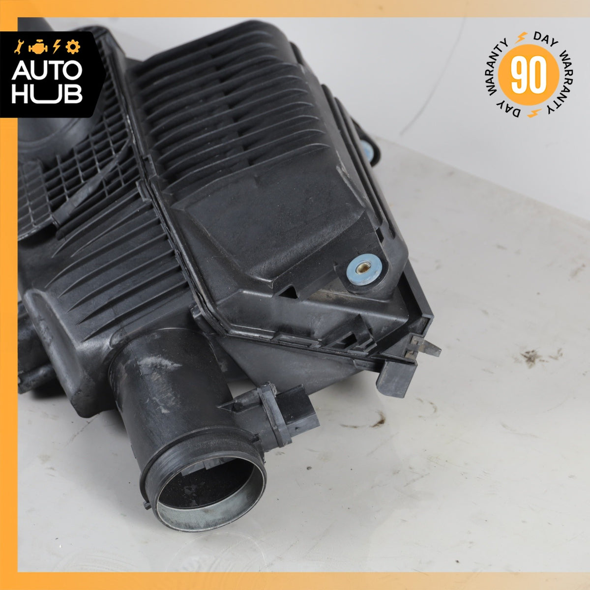 Porsche Boxster 986 Engine Air Intake Filter Cleaner Box 99611002106 OEM - photo 11