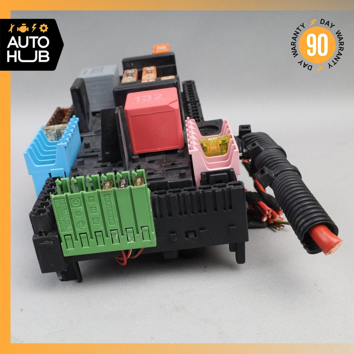Mercedes W213 E300 Rear Trunk Fuse Box Relay 2139068801 OEM - photo 9