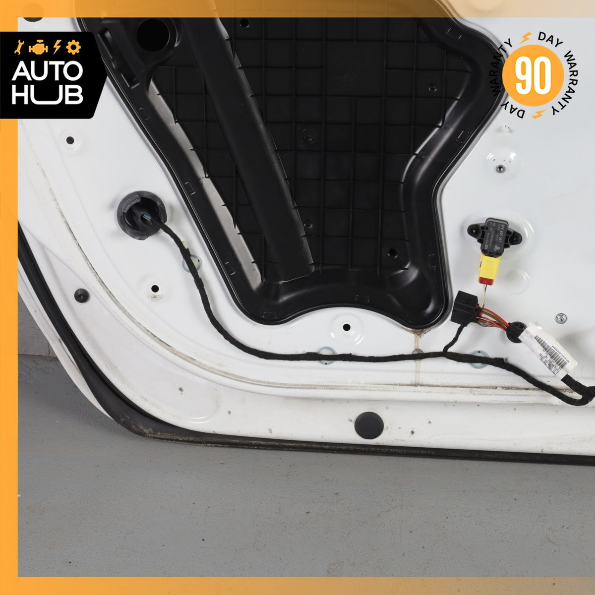 08-15 Audi 8J TT Door Shell Left Driver Side White 8J0831051A OEM - photo 14