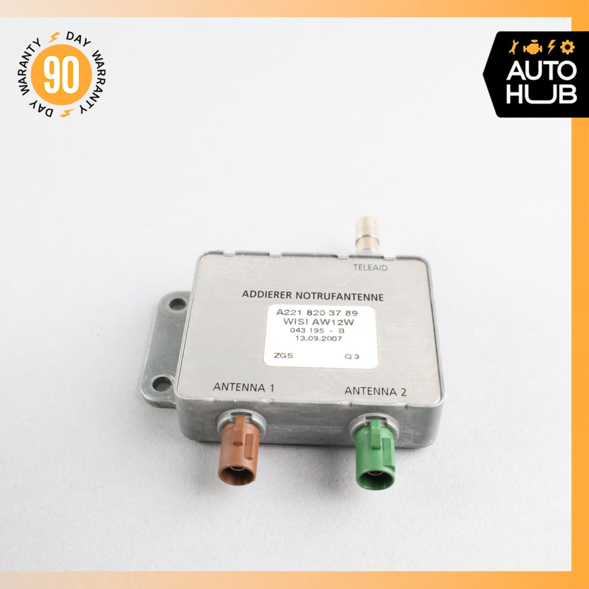 07-17 Mercedes W221 S550 S63 S600 Antenna Amplifier AMP Splitter Module OEM - photo 1
