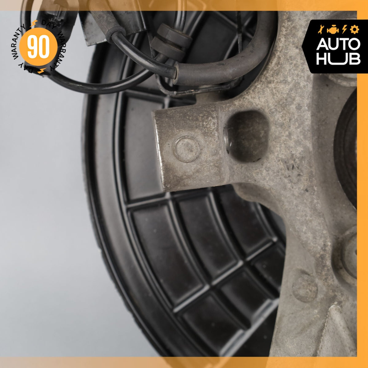 17-20 Maserati Levante M161 Rear Right Side Spindle Knuckle Hub OEM 64k - photo 10