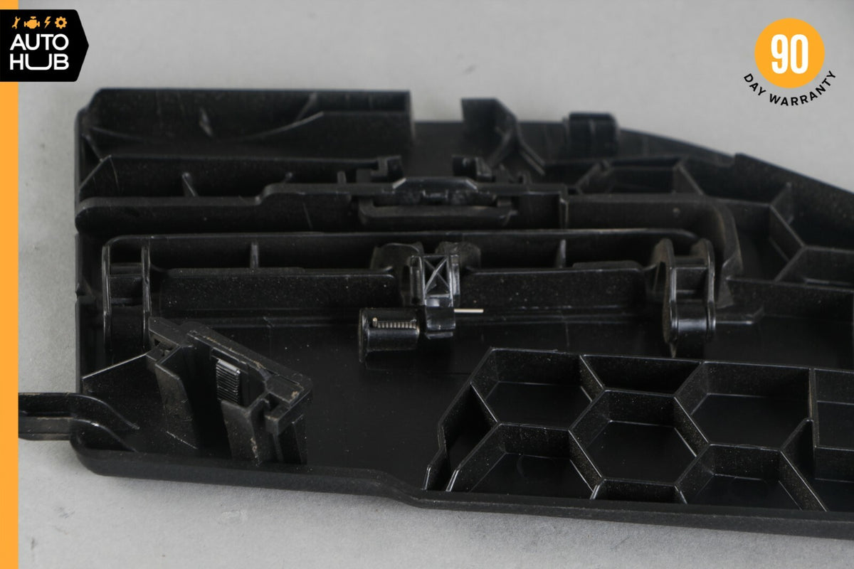 05-11 Mercedes R171 SLK300 Seat Belt Cover Trim Left Side 1716902725 OEM 50k - photo 6