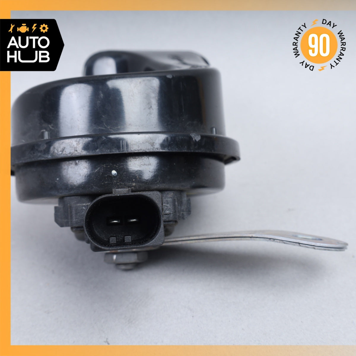 Porsche Cayenne 958 High Tone Note Signal Horn 7P5951184E OEM - photo 5