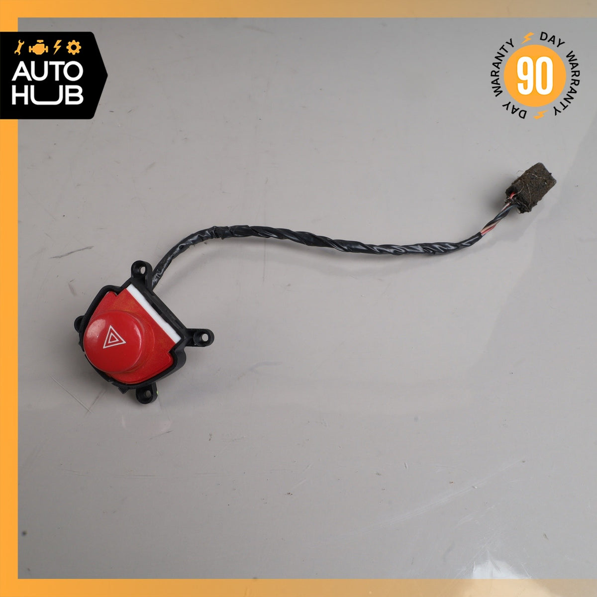 03-13 Maserati Quattroporte M139 Dashboard Emergency Hazard Switch Button OEM - photo 2