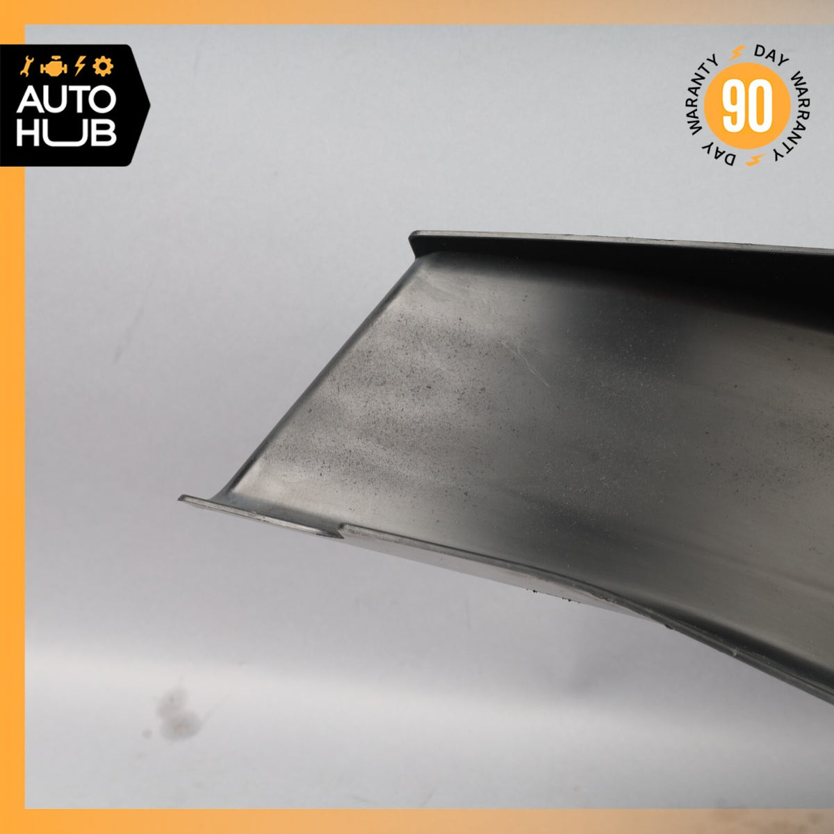 2014 Maserati Quattroporte Front Left Side Intercooler Duct Shroud 670002899 OEM - photo 5