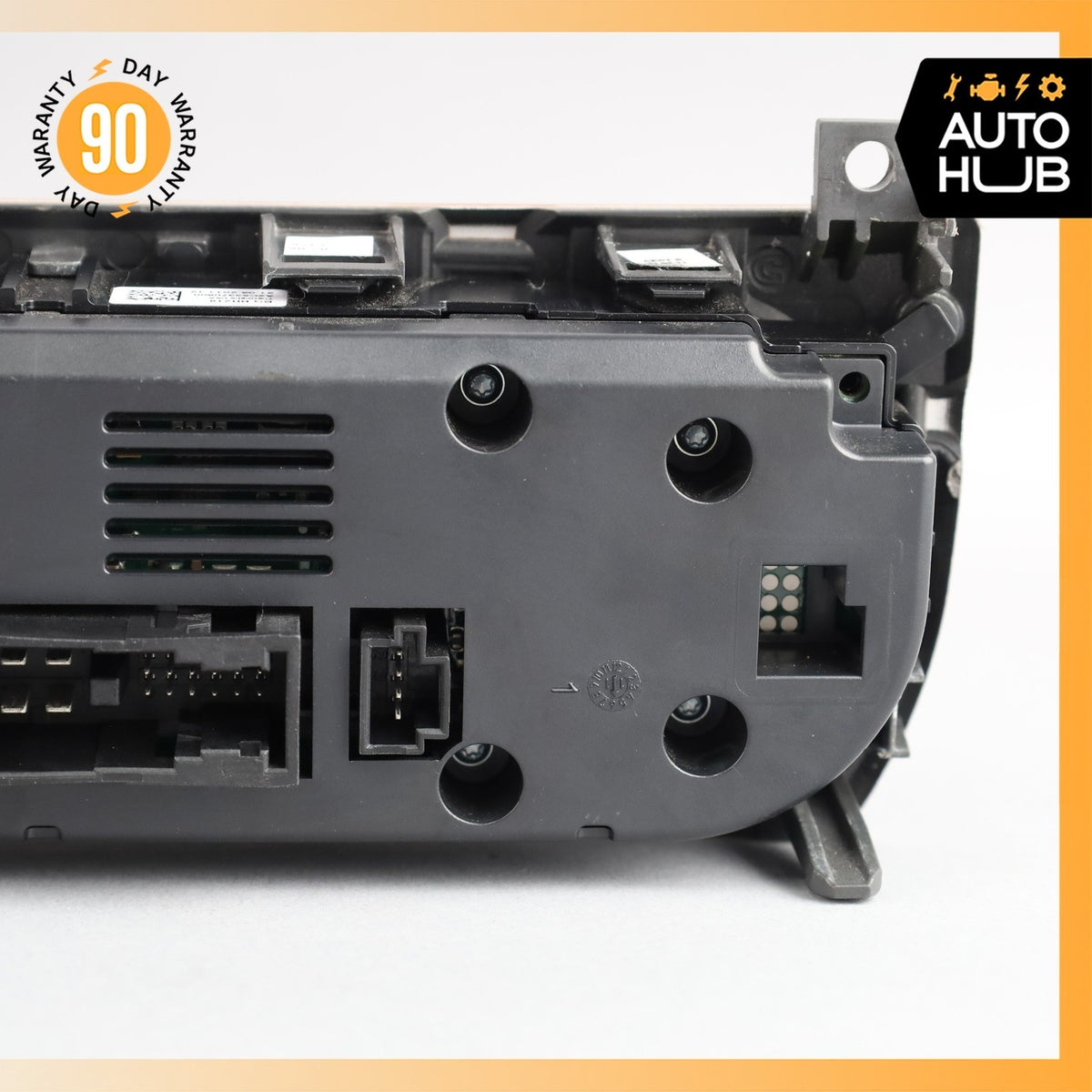 Mercedes W218 CLS550 AC A/C Heater Climate Control w/ Trim 2049004003 OEM - photo 17
