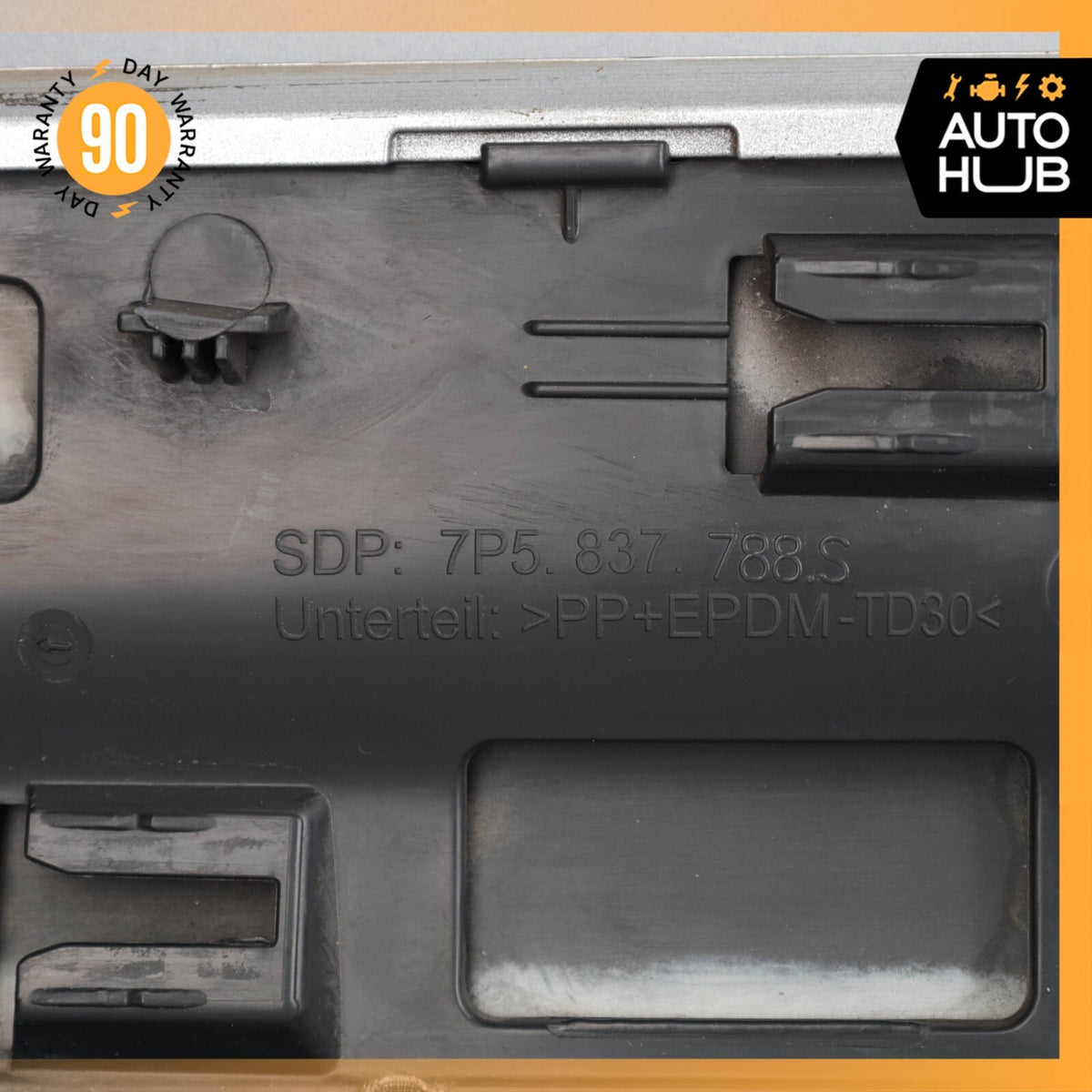 11-18 Porsche Cayenne 958 Front Right Side Lower Door Molding Silver OEM - photo 14