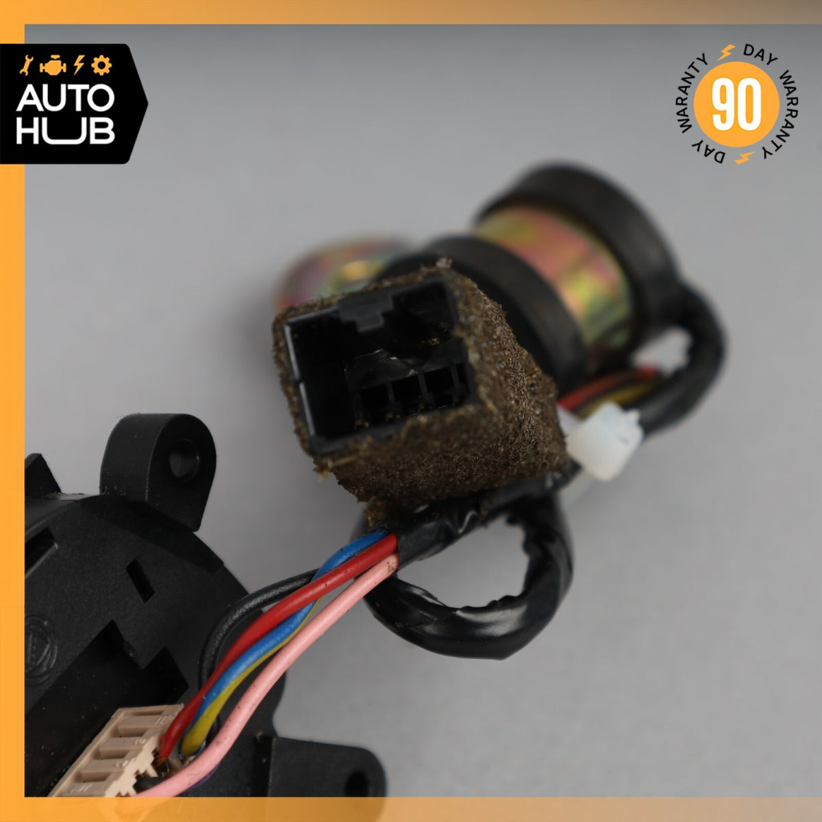 03-13 Maserati Quattroporte M139 Dashboard Emergency Hazard Switch Button OEM - photo 6