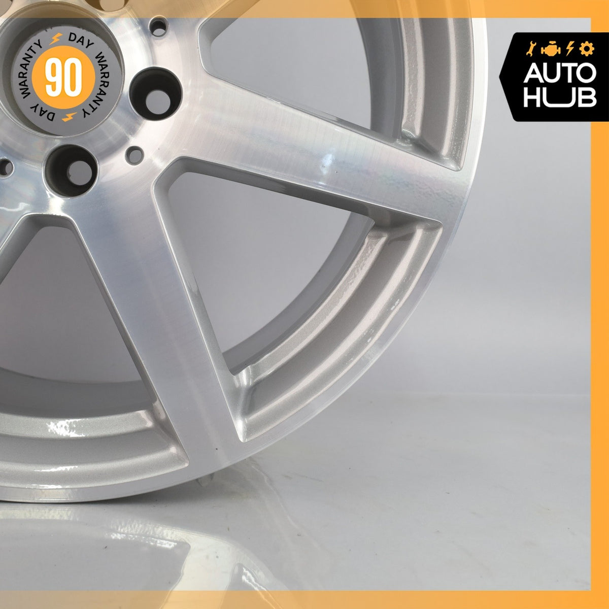 Mercedes W204 C250 C350 C300 C63 AMG Rear Wheel Rim 8.5 x 18 18" 2044019902 OEM - photo 6