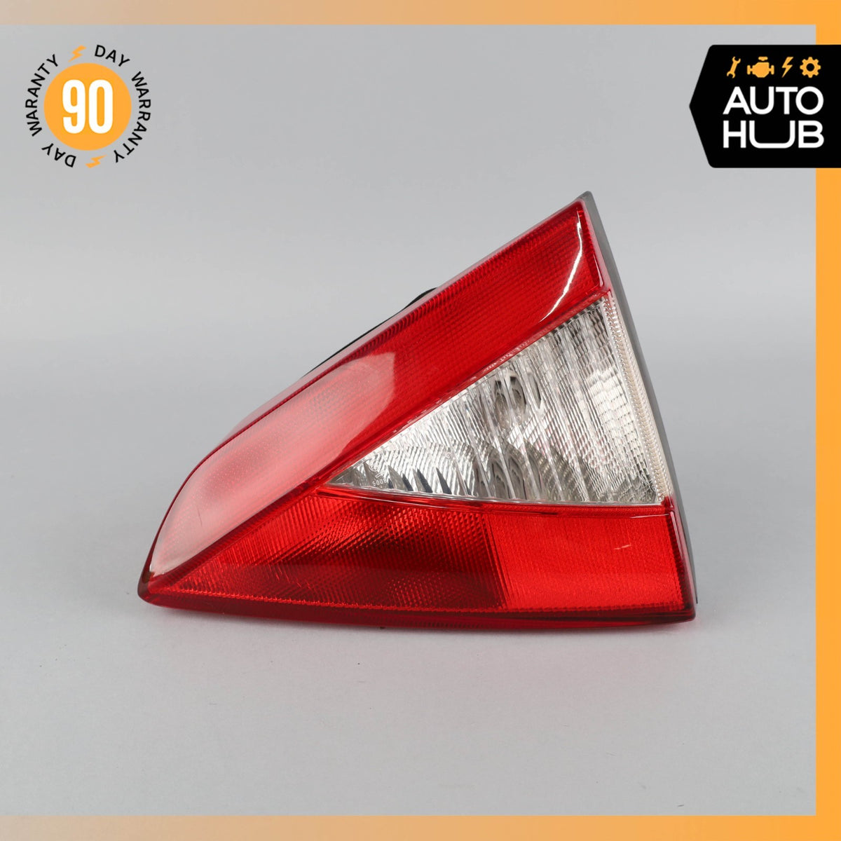 08-16 Maserati GranTurismo M145 Right Side Inner Tail Light Lamp 231568 OEM 47k - photo 2