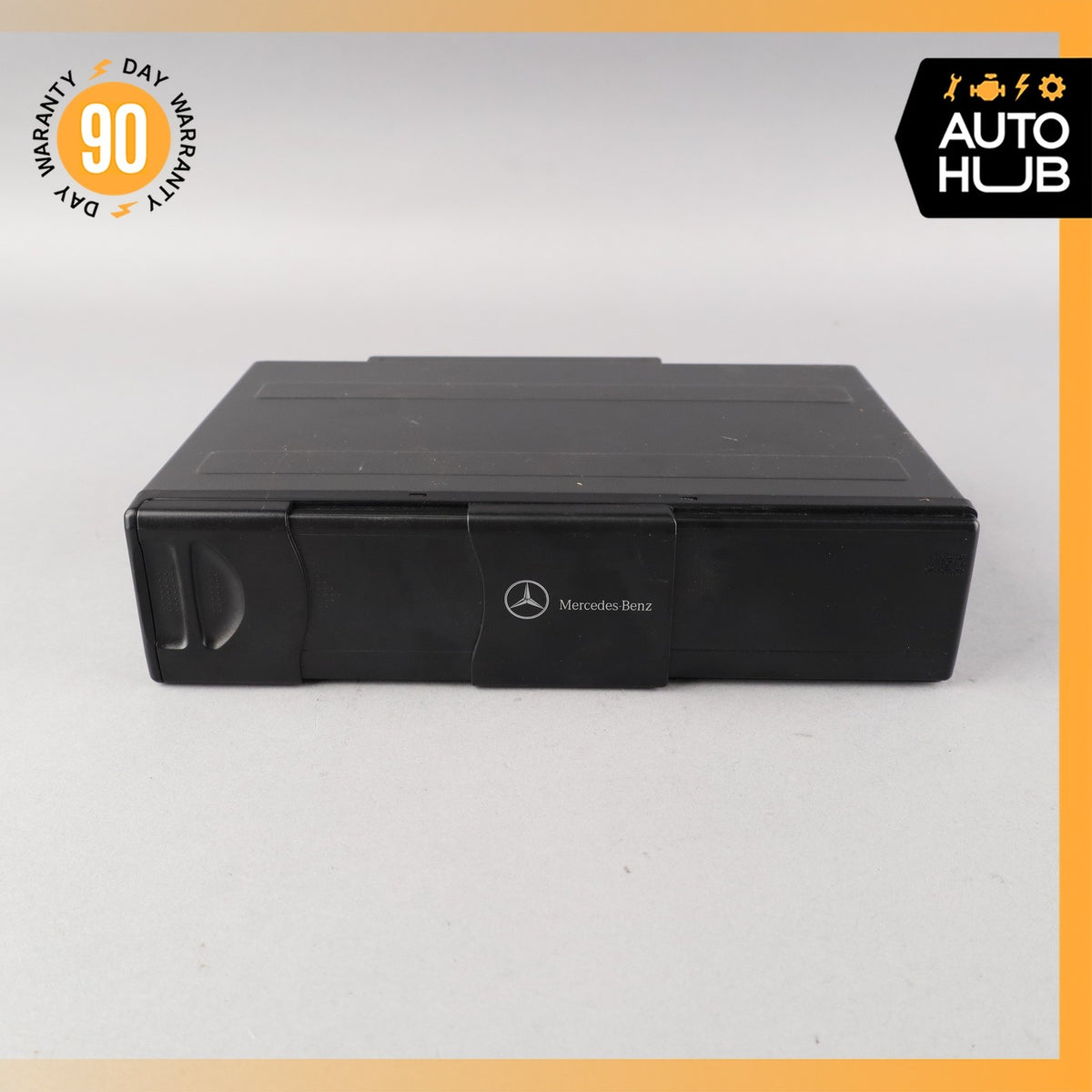 03-08 Mercedes R230 SL500 S430 CLK500 S430 CD Changer 6 Disk Player MC3330 OEM - photo 5